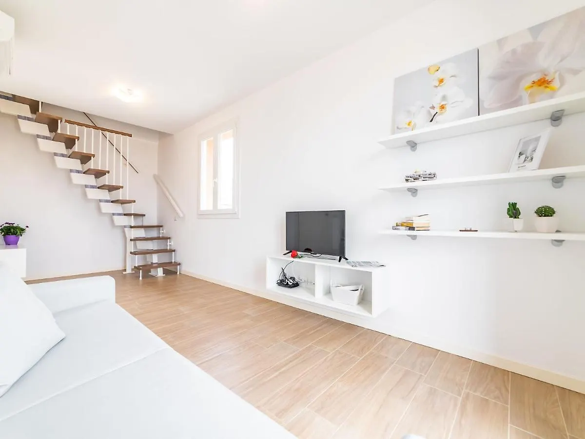 Reginella - A Few Steps Away From The Beach Borghetto Santo Spirito Italy